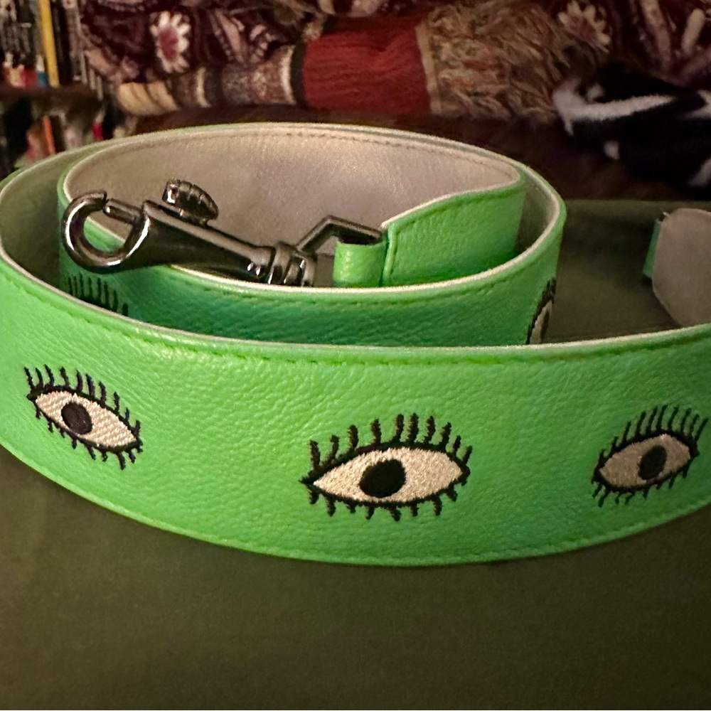 Min & Mon Green Eye-Embroidered Strap